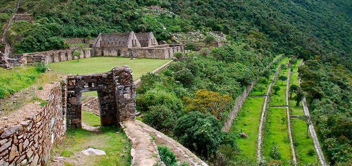 Ausangate Trek vs Choquequirao Trek