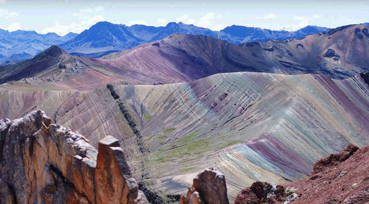 Discovering the Vibrant Colors of Palcoyo: A Guide to the Rainbow Mountain Range