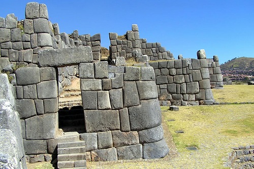 Sacsayhuamán Tour – Complete Travel Guide